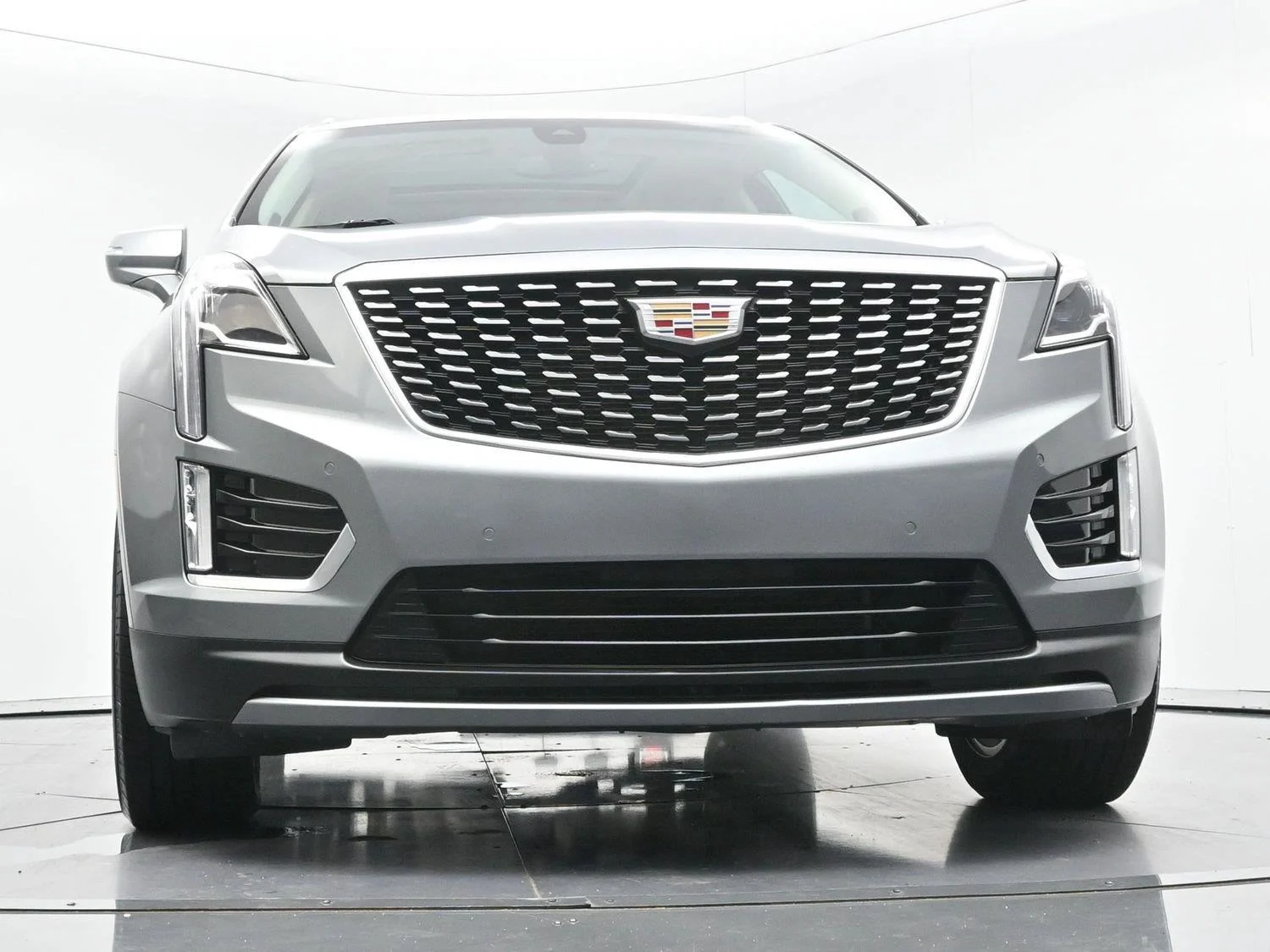 Used 2024 Argent Silver Metallic Cadillac Premium Luxury image 44
