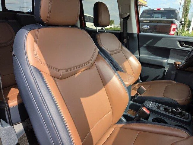 Used 2024 Hot Pepper Red Metallic Tinted Clearcoat FORD LARIAT image 33