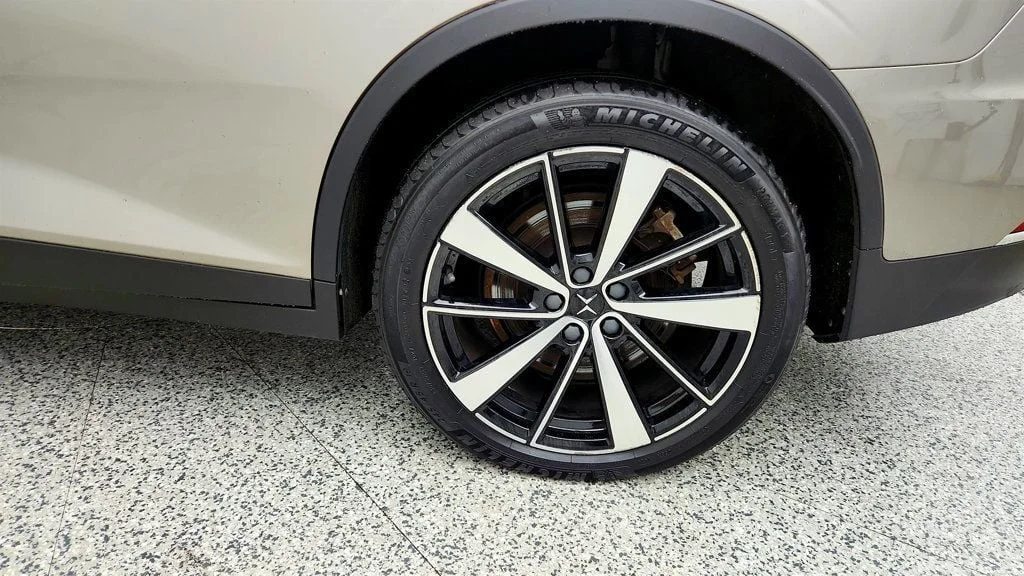 Used 2022 Moon Polestar Long Range Dual Motor image 9