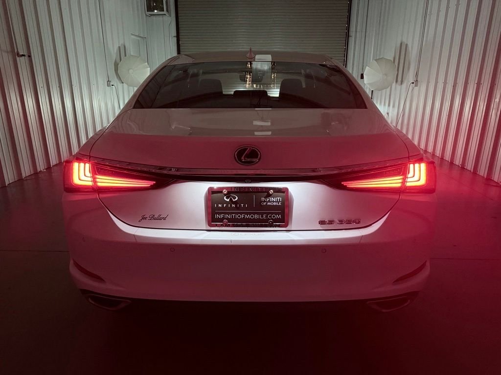 Used 2021 White Lexus 350 image 10