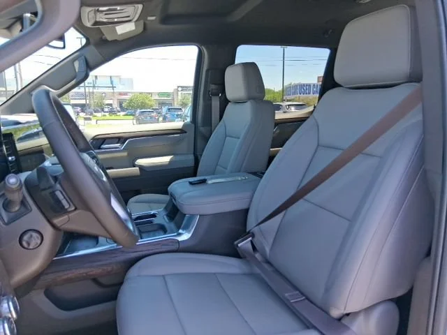 2026 GMC Sierra 1500 SLT - Photo 14