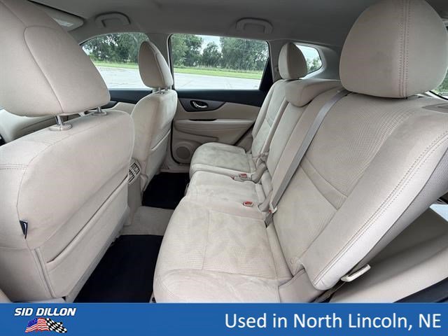 Used 2015 Cayenne Red Nissan S image 19