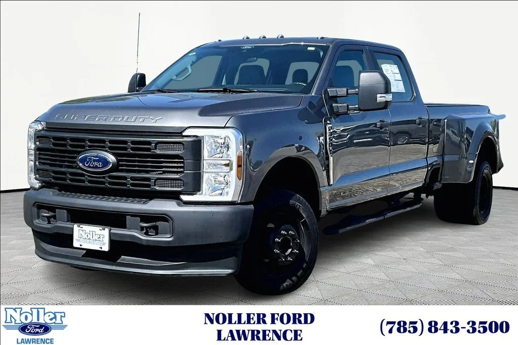 2024 Ford F-350 XL 4x4 Crew Cab 8' Box DRW's photo