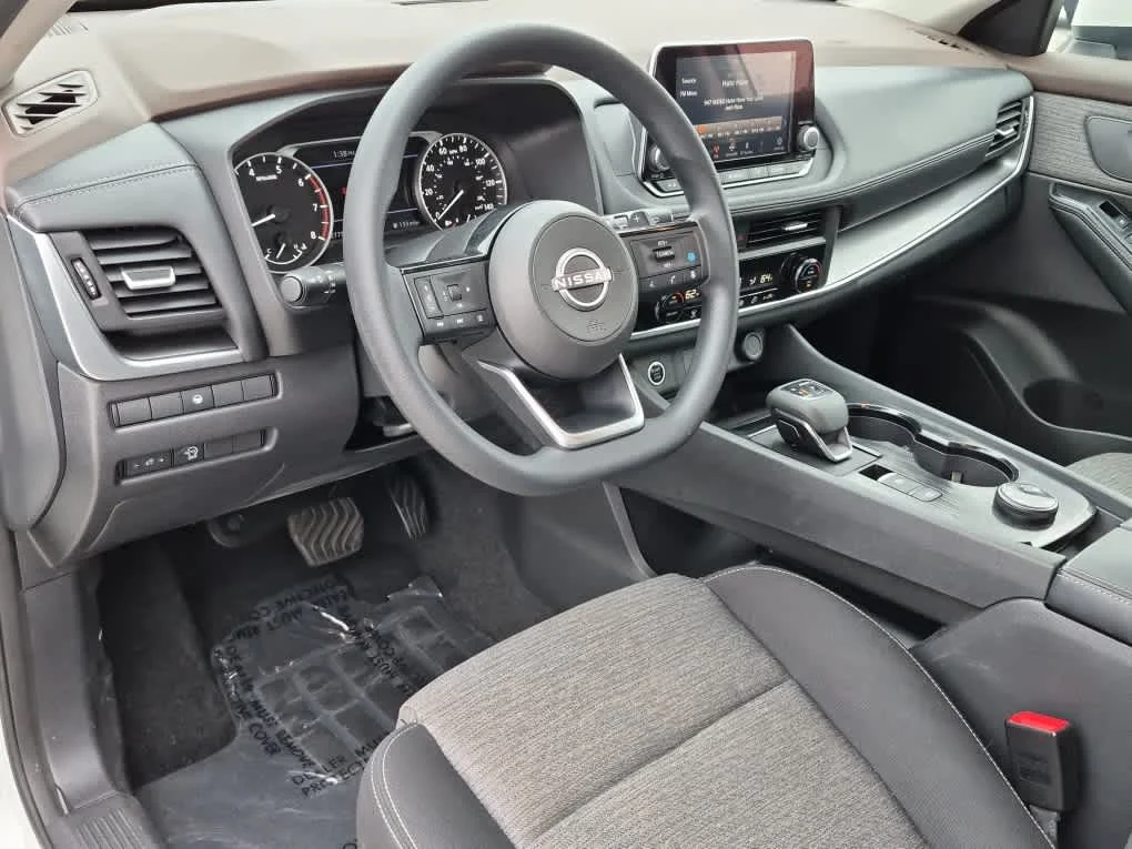 Certified Used 2023 Pearl White Tricoat Nissan SV image 11