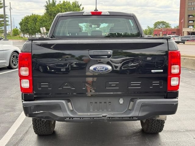 Used 2019 White Ford XL image 5