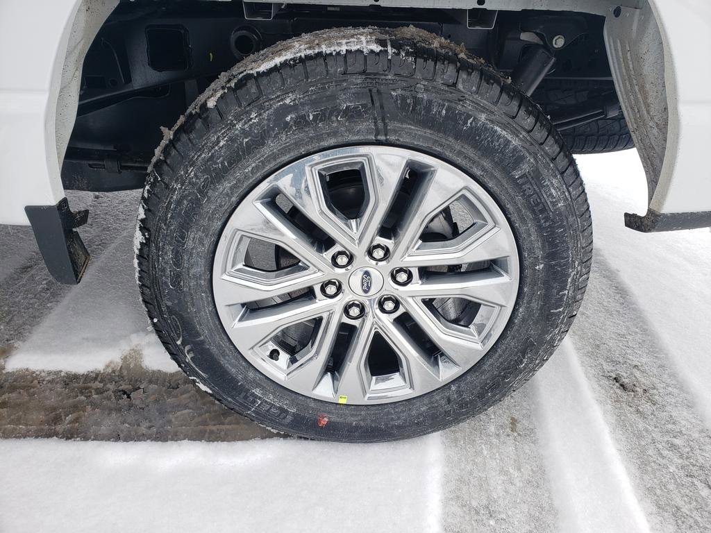 New 2026 Oxford White Ford XLT image 12
