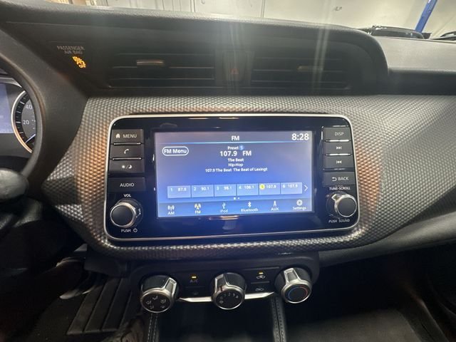 Used 2018 Black Nissan S image 16