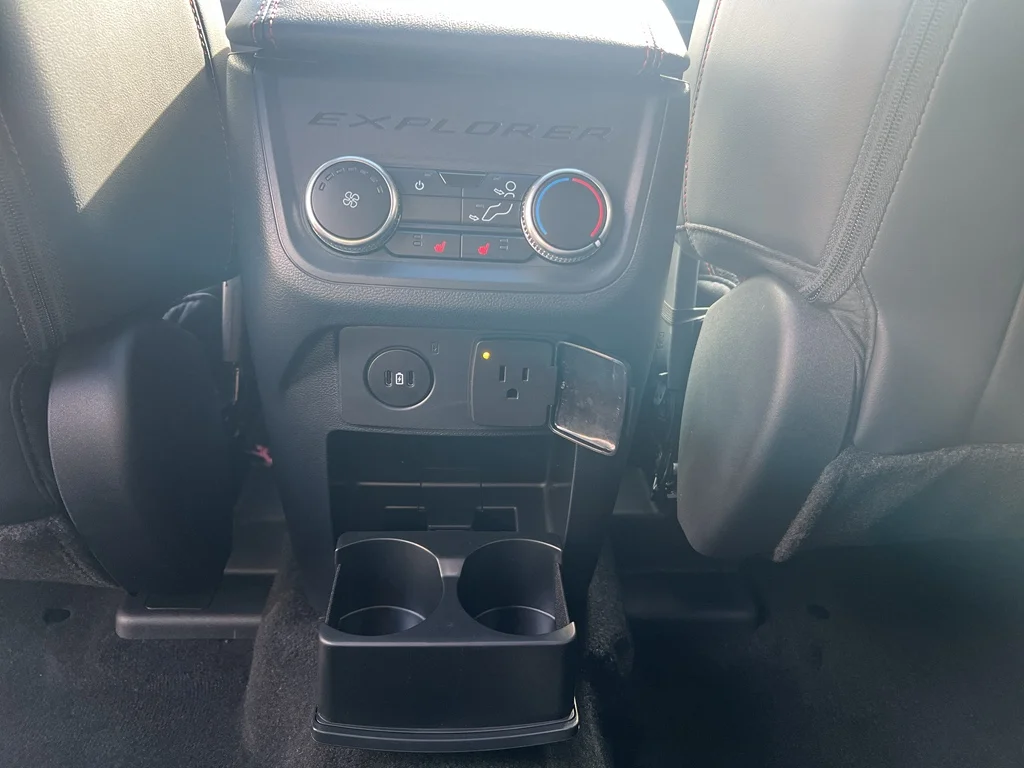 2026 Ford Explorer ST - Photo 27