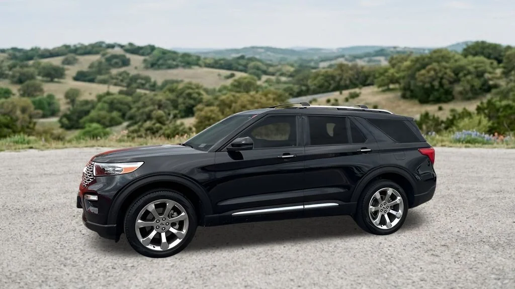Used 2020 Black Ford Platinum image 4