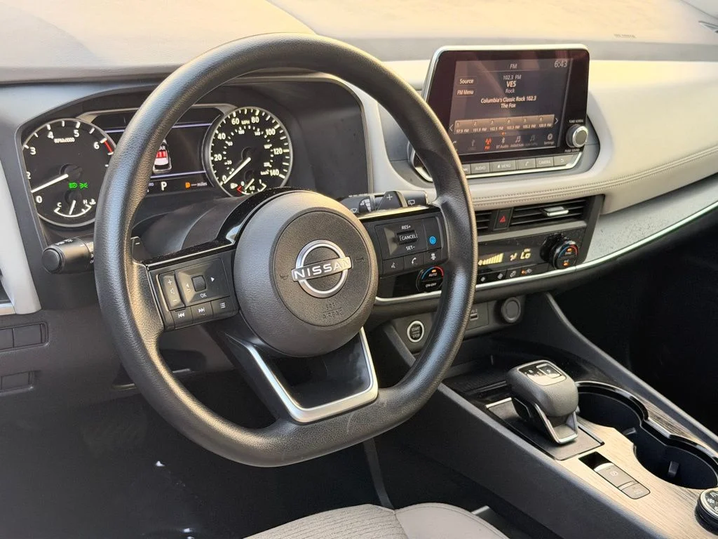 Used 2023 White Nissan SV image 20