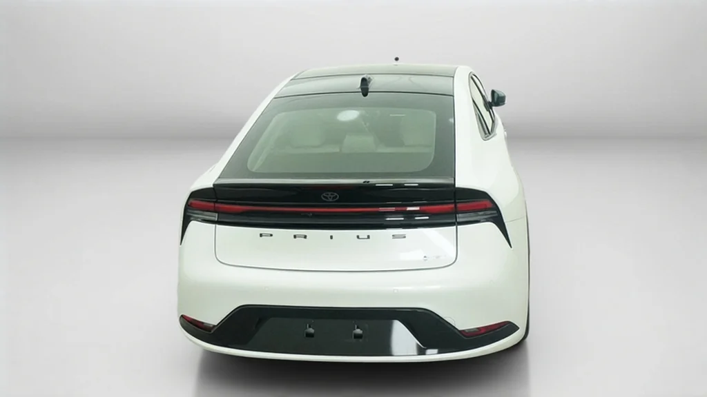 New 2027 Wind Chill Pearl Toyota XLE image 12