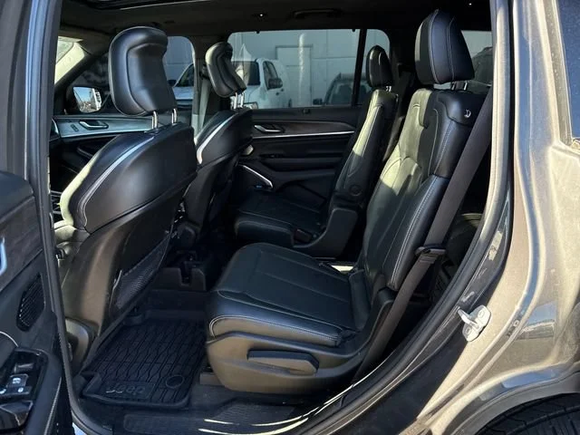 Used 2022 Baltic Gray Metallic Clearcoat Jeep Overland image 14