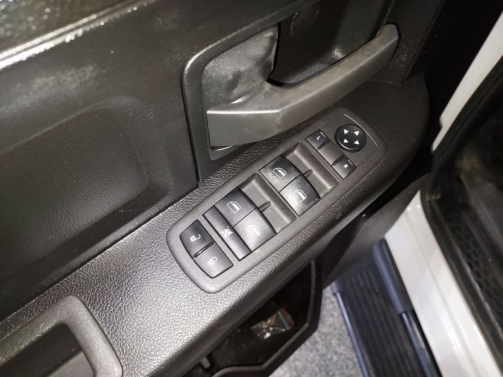 Used 2022 White Ram SSV image 19