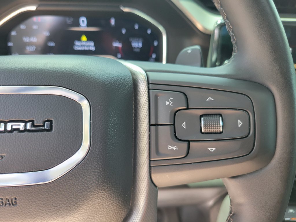 Used 2025 Silver GMC Denali image 25