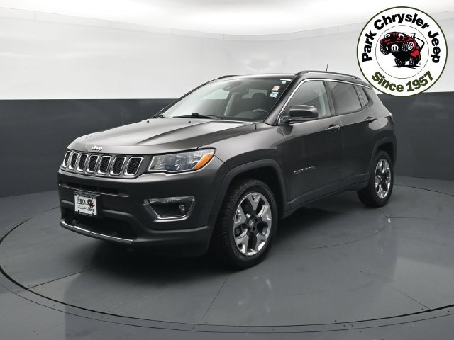Used 2019 Jeep Compass Limited with VIN 3C4NJDCB8KT740411 for sale in Burnsville, Minnesota