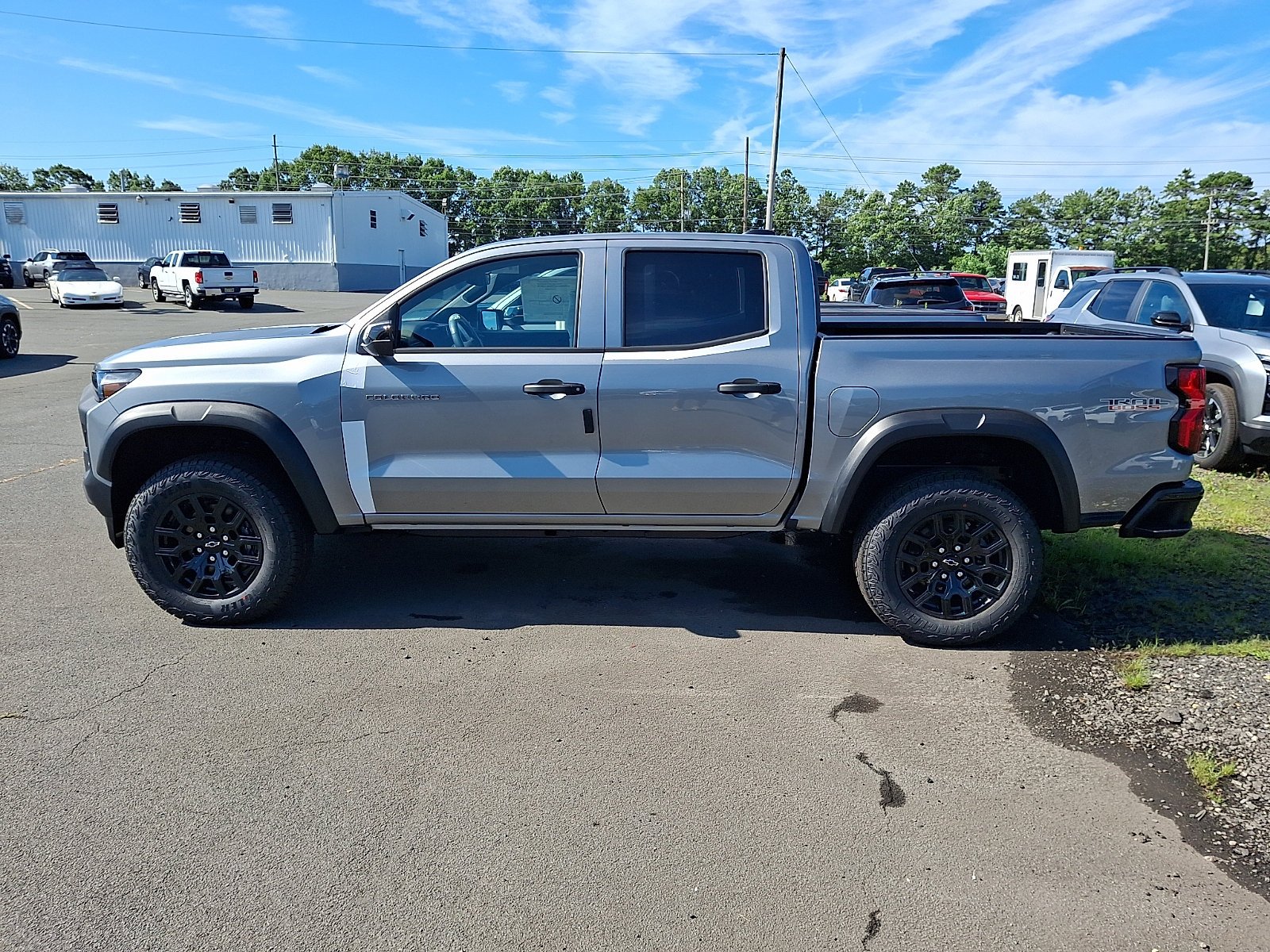 2026 Chevrolet Colorado Trail Boss - Photo 4