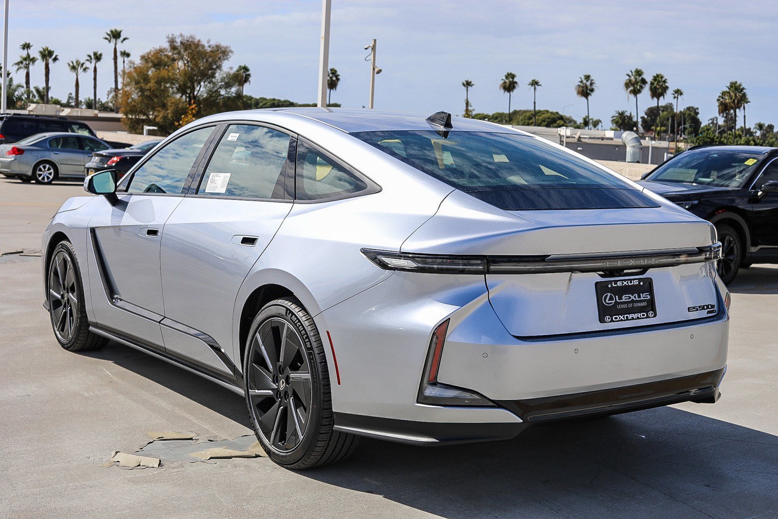 New 2026 Iridium Lexus ES 500e PREMIUM AWD image 4