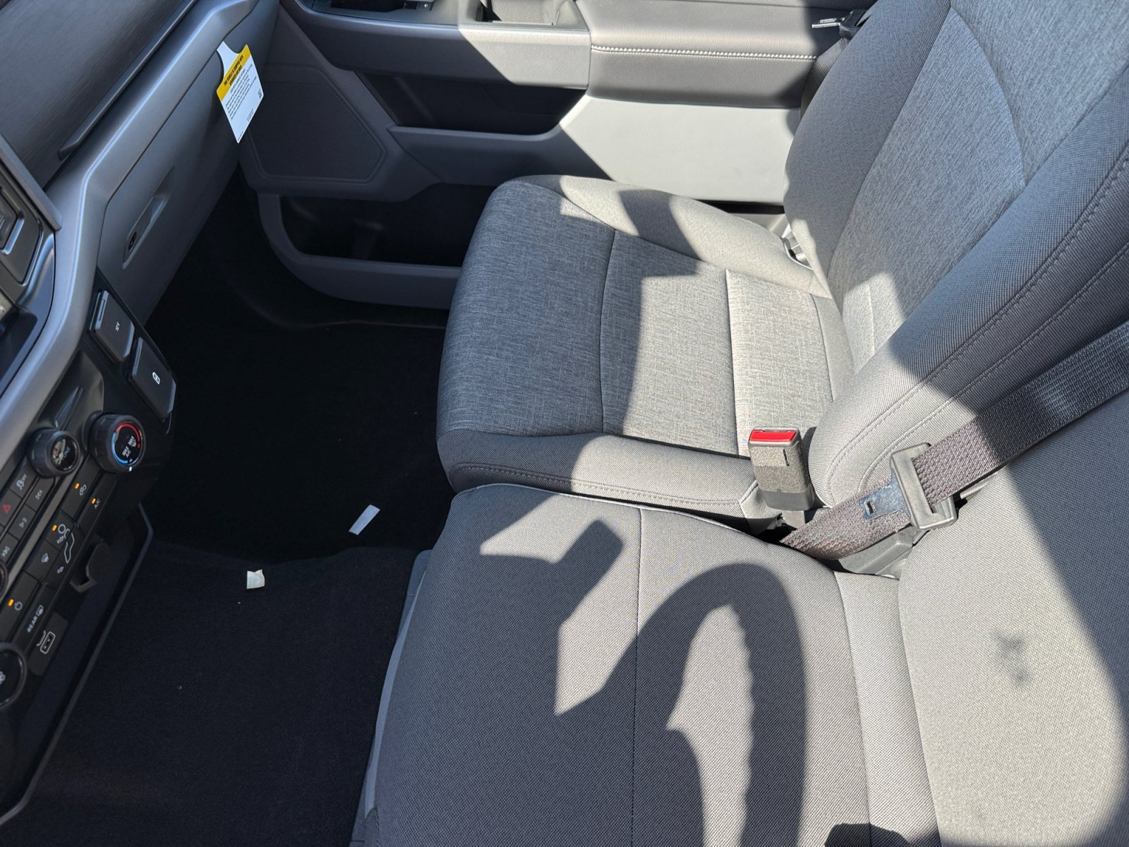 New 2026 Oxford White Ford XLT image 14
