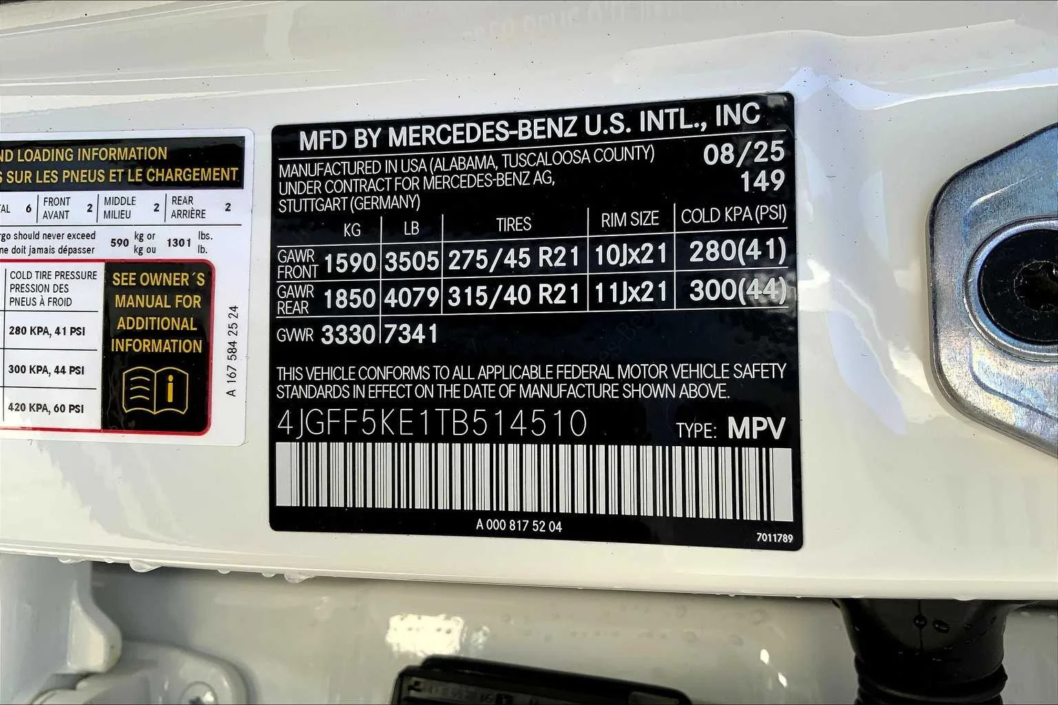 Certified Used 2026 Polar White Mercedes-Benz GLS 450 image 25