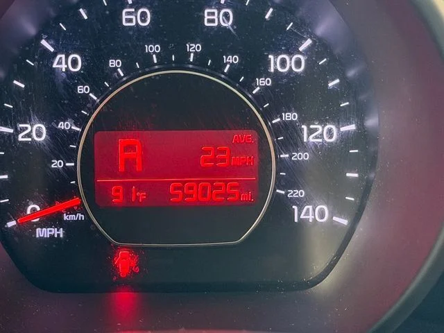 Used 2015 Green Kia Base image 21