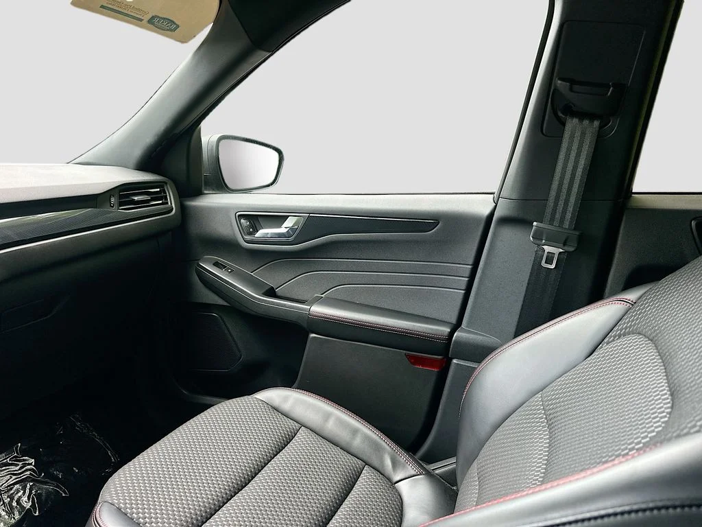 Used 2023 Black Ford ST-Line image 23
