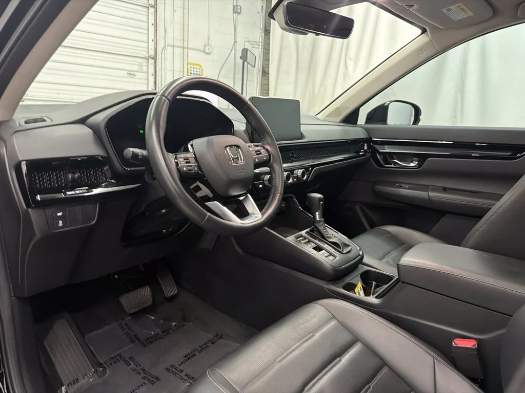 Used 2025 Black Honda EX-L image 13