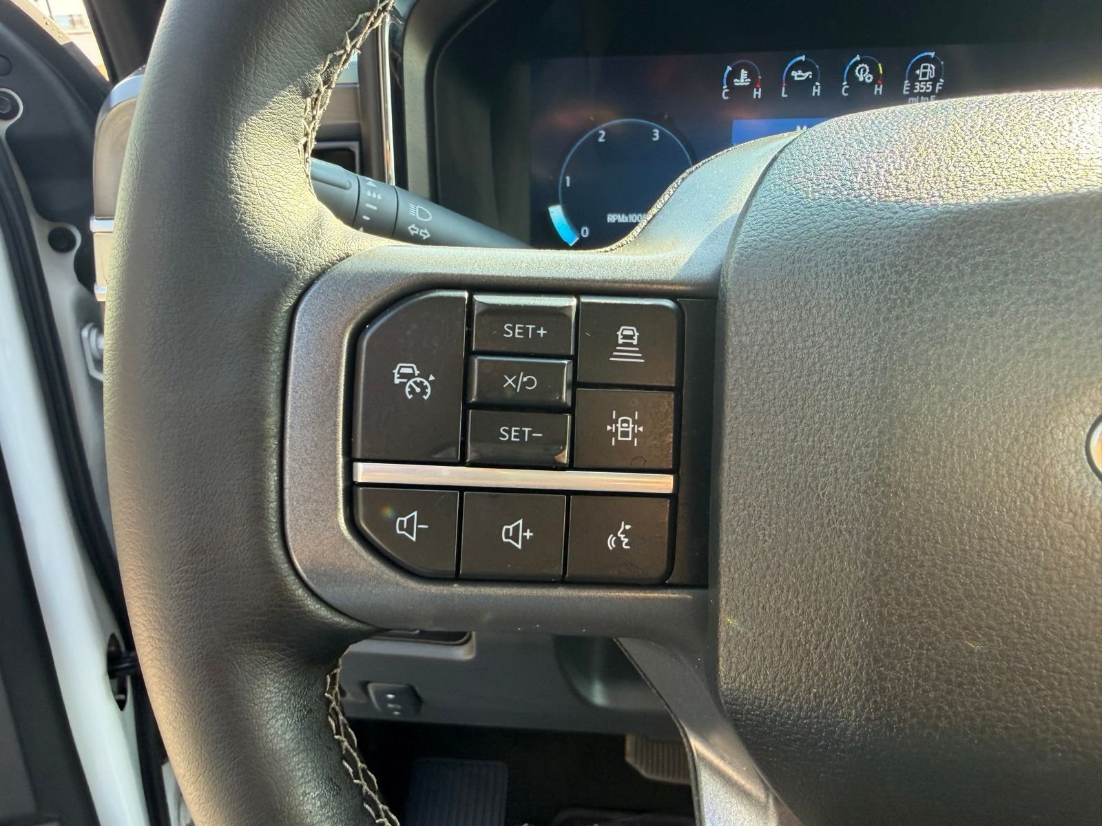 2026 Ford F-350 Super Duty Lariat - Photo 16
