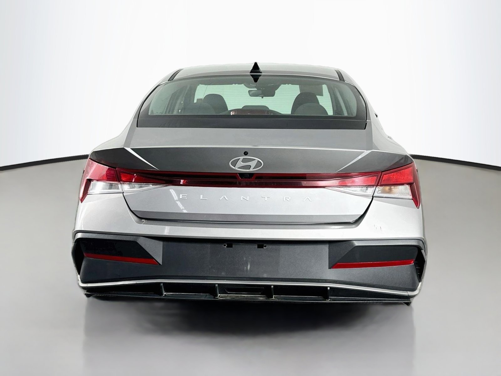 Used 2024 Fluid Metal Hyundai SEL image 6