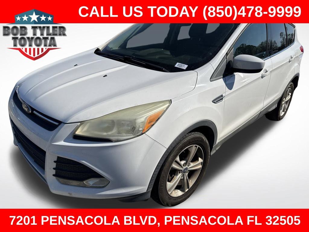 Used 2013 White Ford SE image 1