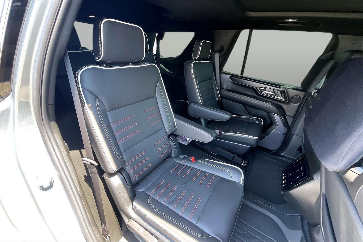 Used 2026 Sterling Metallic GMC AT4 Ultimate image 20