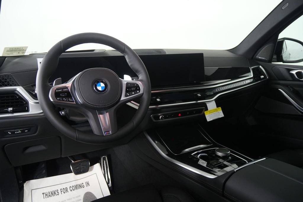 New 2026 Manhattan Green Metallic BMW sDrive40i image 16