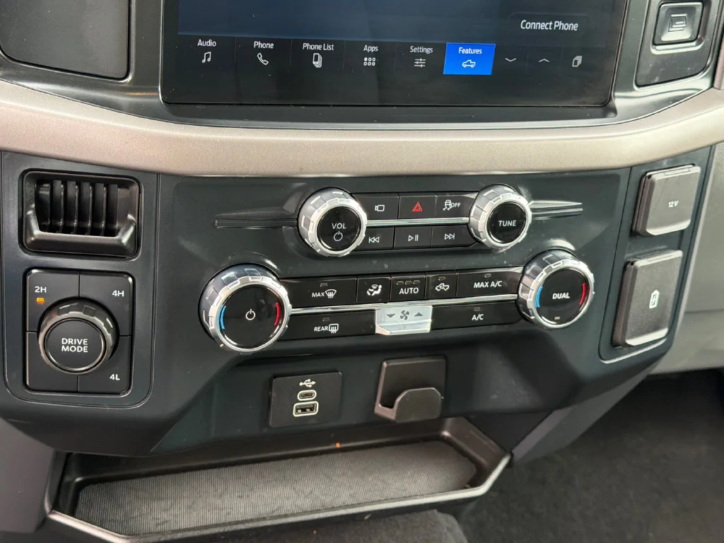 Used 2025 Silver Ford XLT image 29