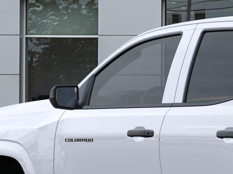 New 2026 Summit White Chevrolet WT image 12