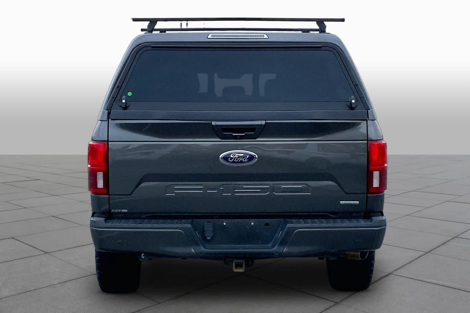 Used 2018 Magnetic Metallic Ford LARIAT image 5