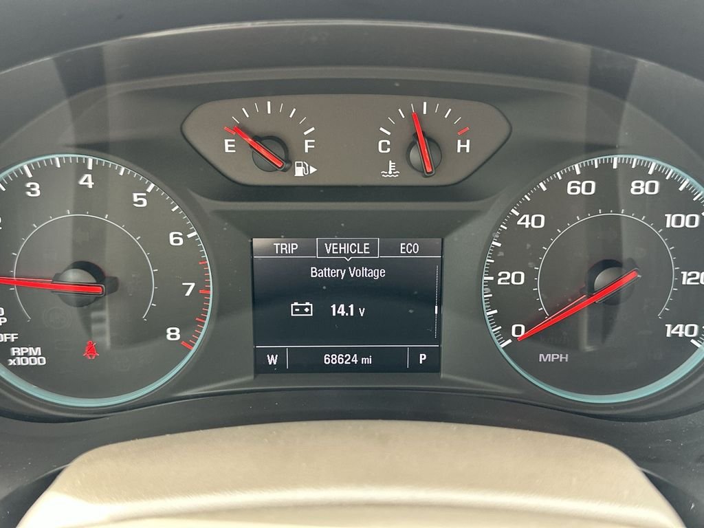 Used 2024 Summit White Chevrolet 1LT image 21