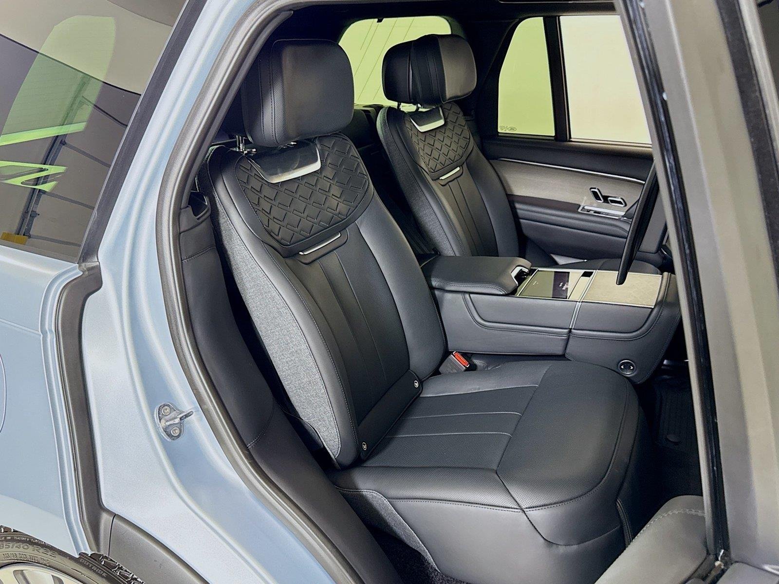 Used 2023 Ionian Silver SV Bespoke Ultra Metallic Gloss Land Rover SV | 225K MSRP image 28