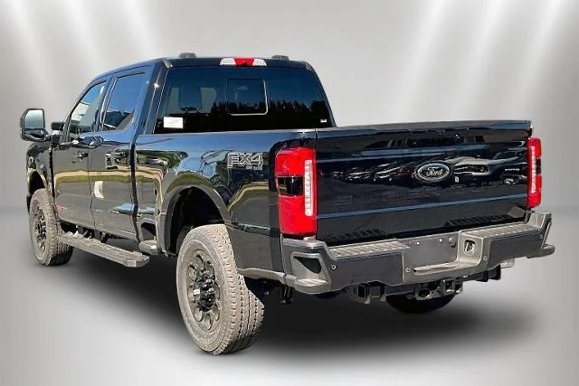 New 2026 Agate Black Metallic Ford F-250® Lariat® image 15