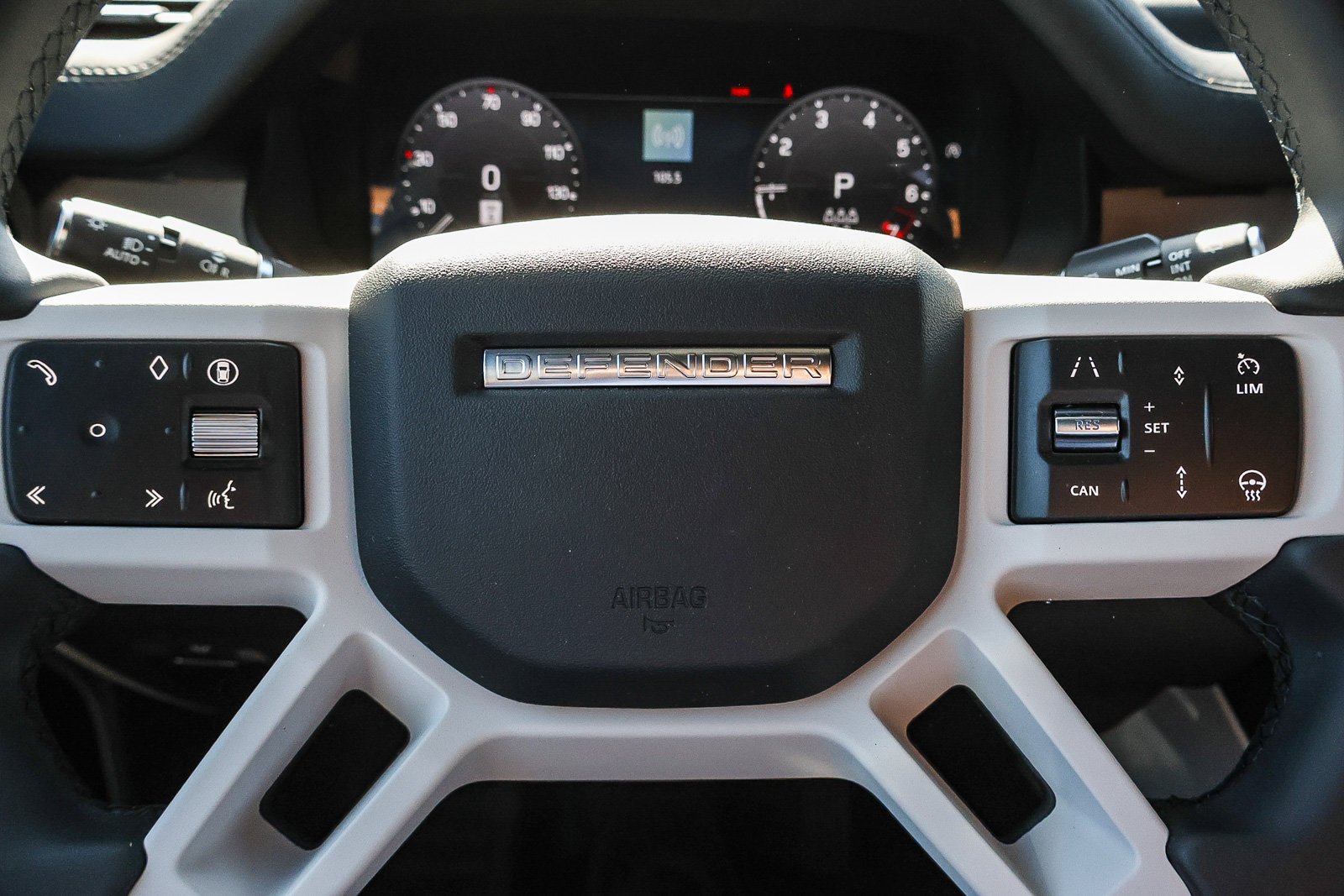 New 2026 Fuji White Land Rover X-Dynamic SE image 30