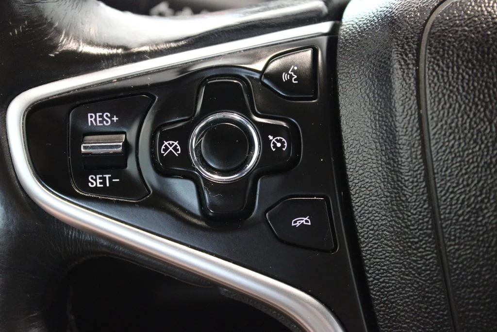 Used 2017 Red Buick Turbo image 21