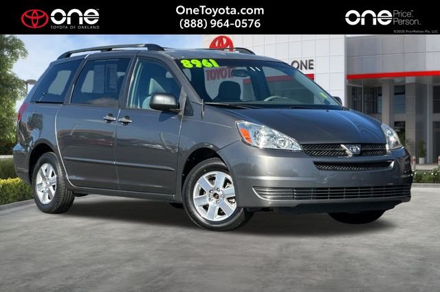 2005 Toyota Sienna LE