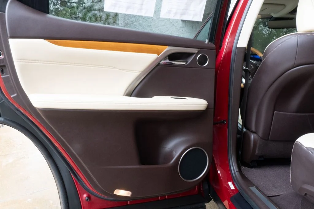 Used 2019 Red Lexus 450h image 15