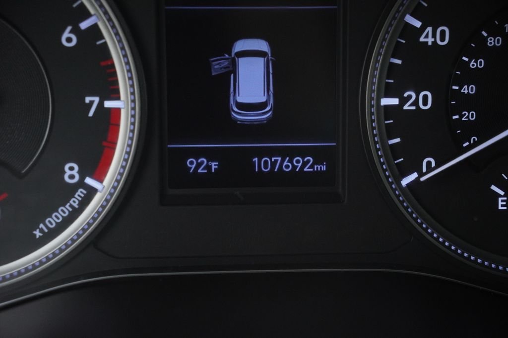 Certified Used 2020 Black Hyundai SE image 18