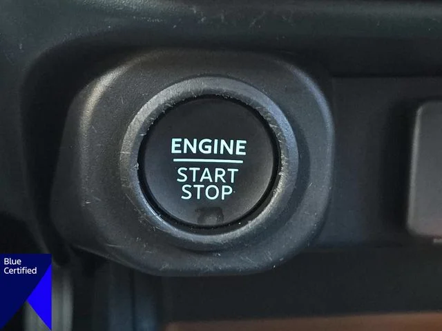 Used 2022 Green Ford Lariat image 27