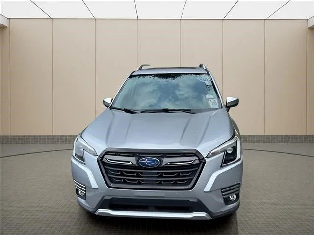 Used 2022 Silver Subaru Touring image 6