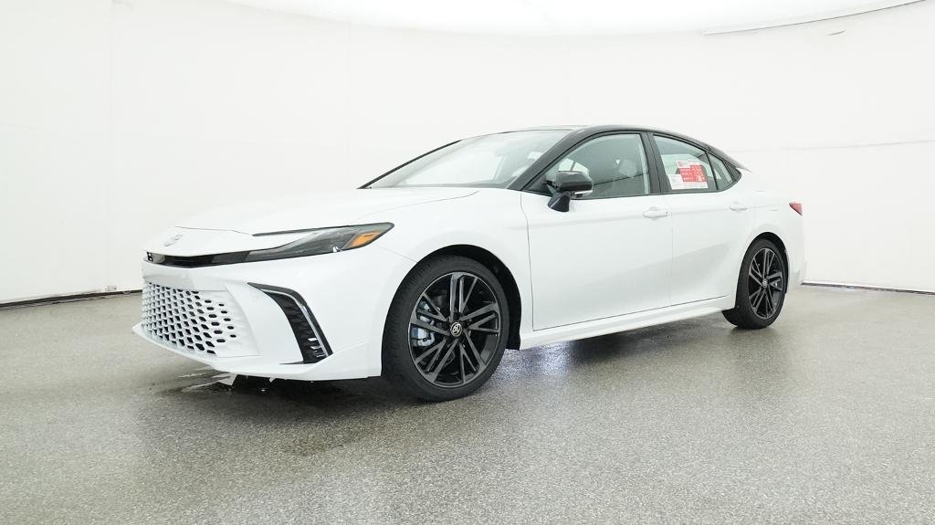 New 2026 Wind Chill Pearl with Midnight Black Metallic roof Toyota XSE image 36