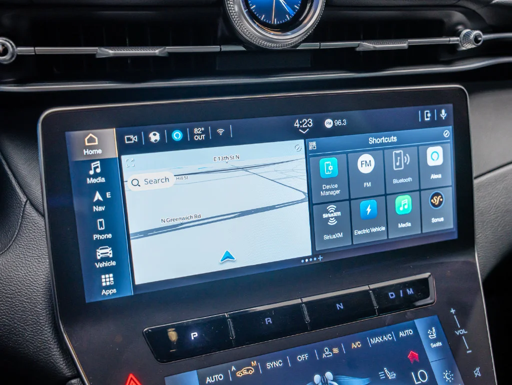 Used 2024 Bianco Astro Metallic Maserati Modena image 35