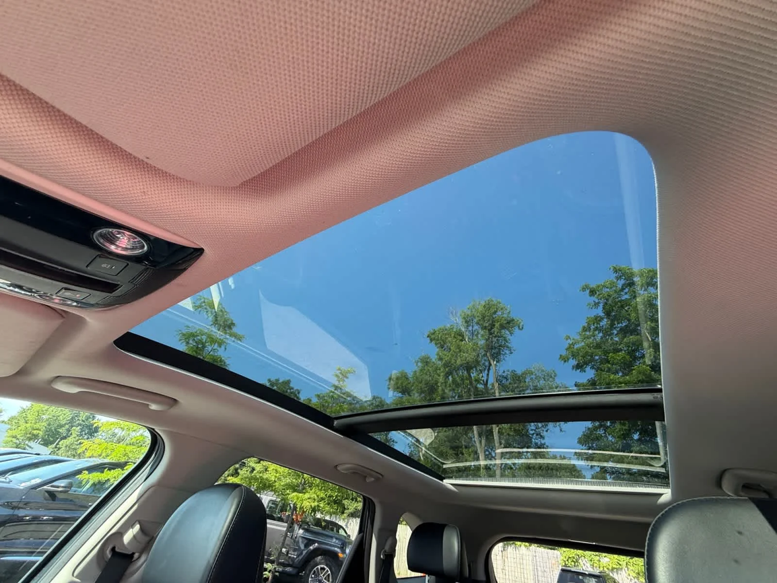 Used 2021 Gravity Grey Kia SX image 28