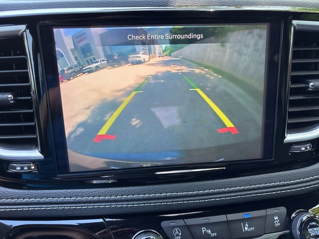 Used 2025 Blue Chrysler Limited image 33