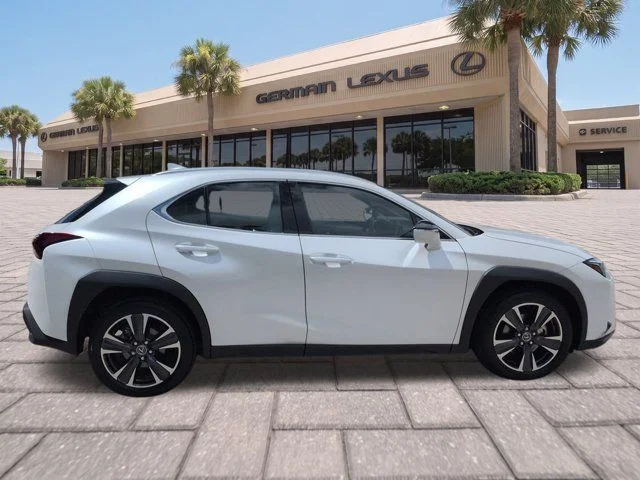 Certified Used 2025 White Lexus 300h image 3