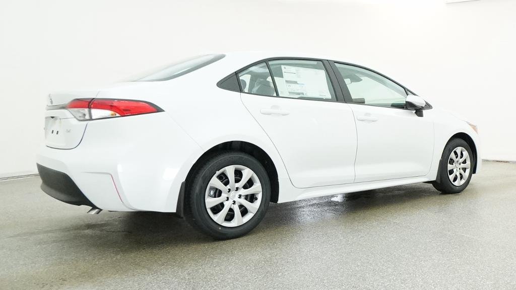 New 2027 Wind Chill Pearl Toyota LE image 17
